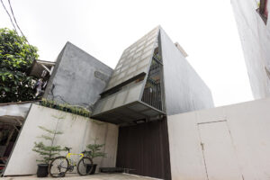 A Four-Storey Jigsaw Puzzle In Inner-City Jakarta