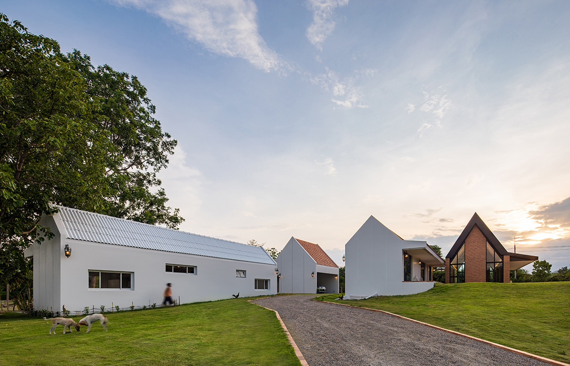 Foothill House by SS:AR | Site Specific: Architecture Research | holiday house in Chiang Mai | Thai architecture