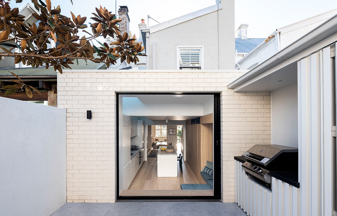 Contemporary rear extension to a Paddington Terrace by Porebski Architects
