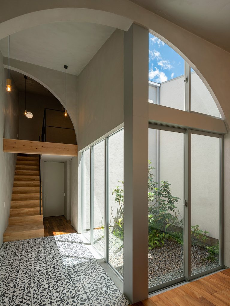 This Japanese Row House Is Deceptive In Appearances | Habitus Living