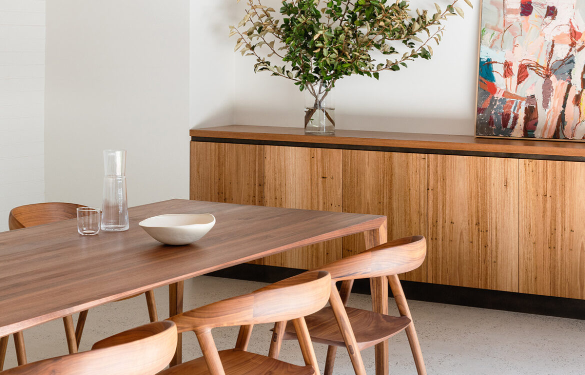 DC09 Walnut Dining Chair