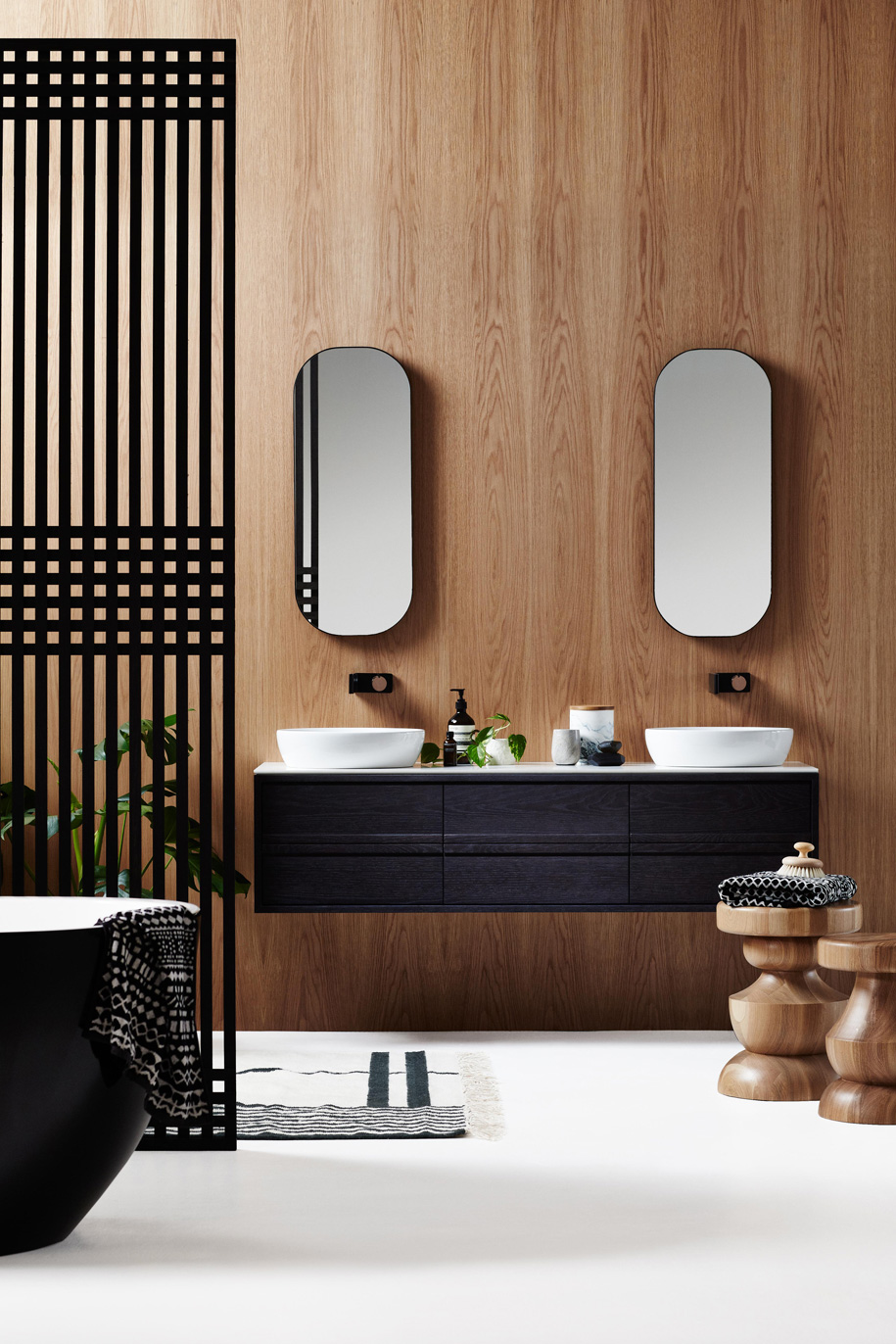 19159867_issy_z8_6_drawer_vanity_1500_and_issy_z1_oval_mirror_380_in_situ_front_view_cropped