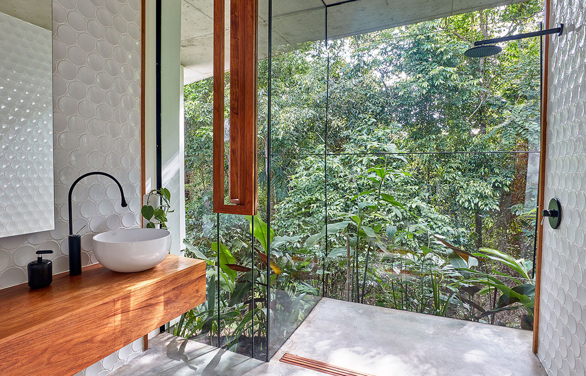 Bathrooms That Benefit From A Connection To The Natural Environment