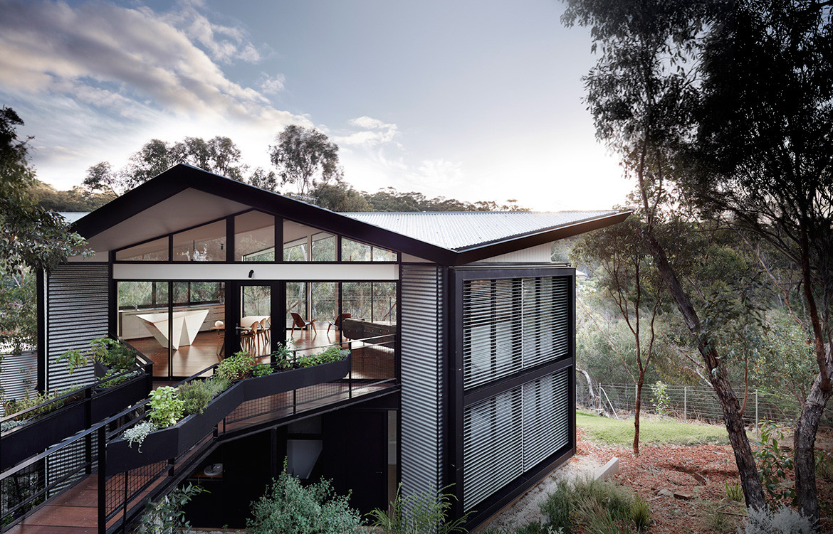 An Architect’s Home In The Treetops