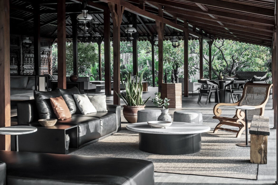 Javanese tradition and tropical modernism merge at Limasan House