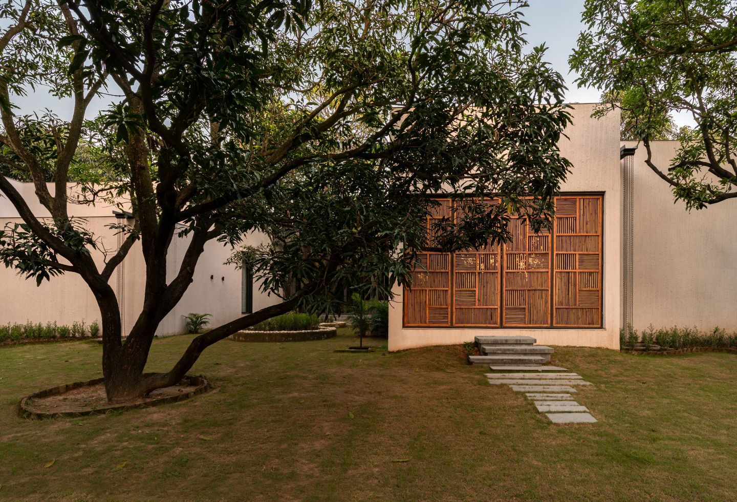 Uniting nature, houses and human beings at the House of Mango Shadows