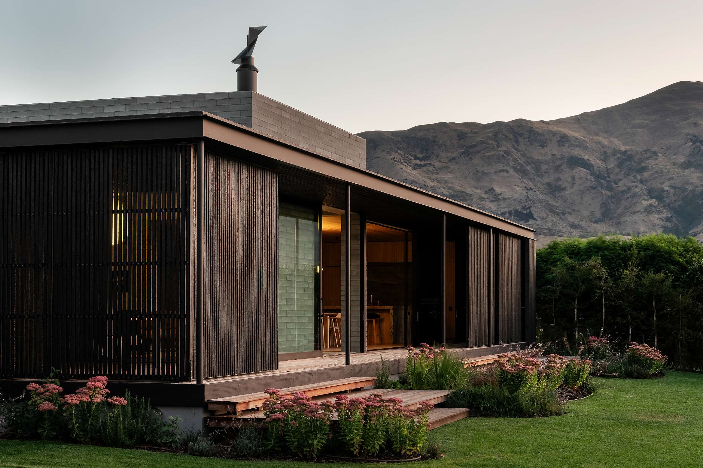 Winnings x Habitus House of the Year shortlist: Wānaka S.K.I. House by Roberts Gray Architects