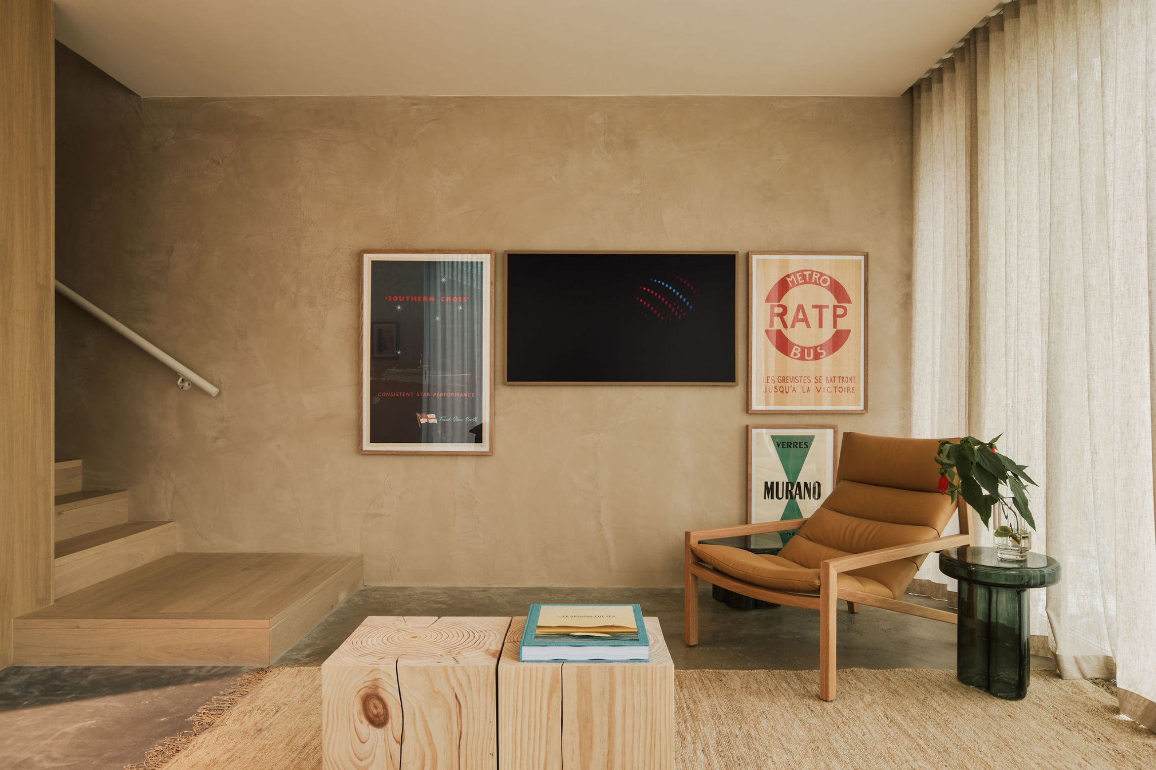 Palmera settles into site