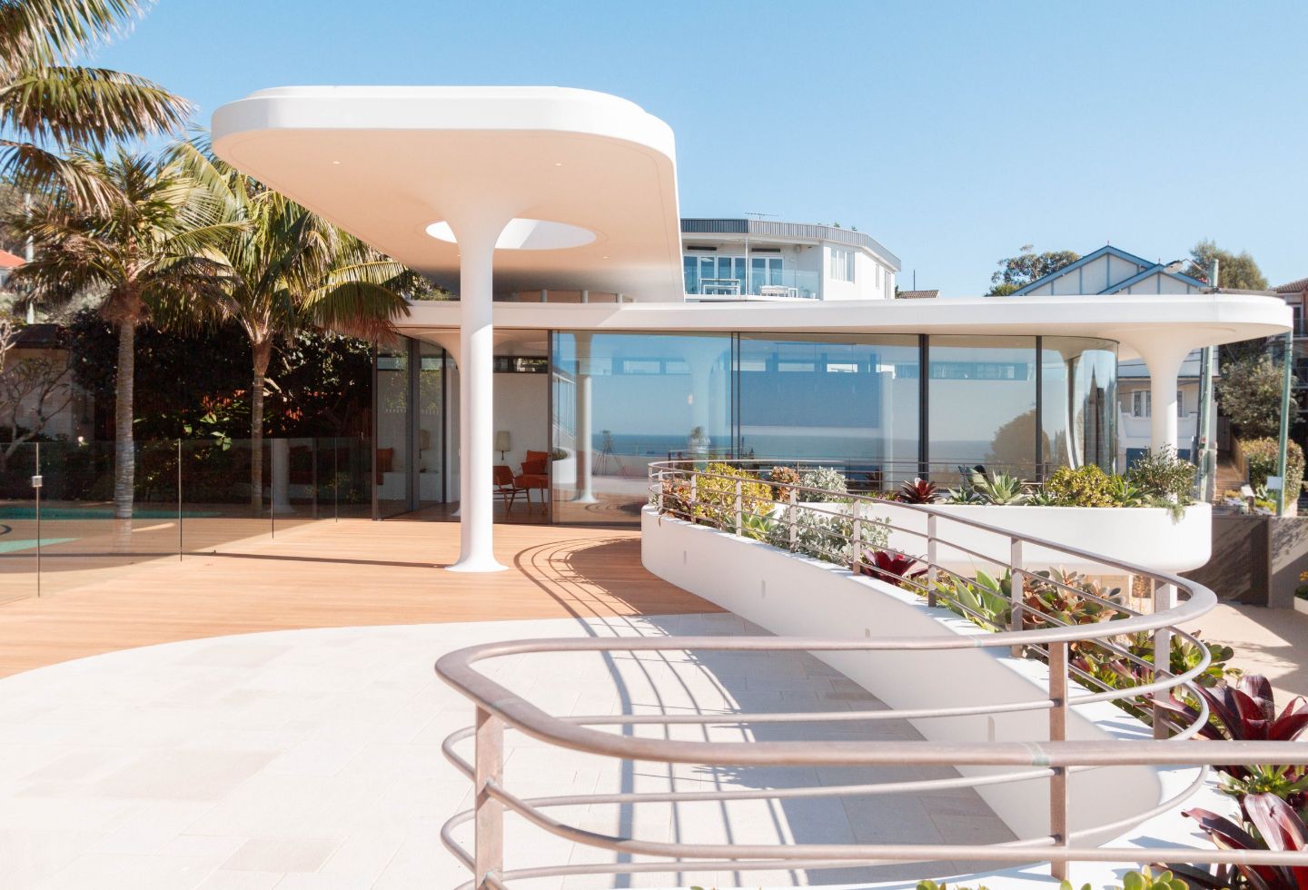 Cave Urban - Clifftop House