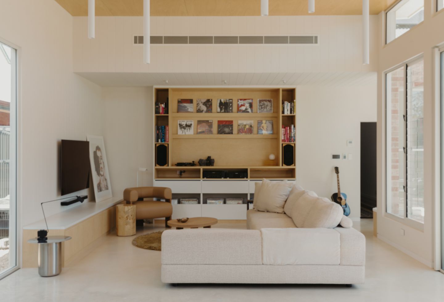 RAD Studio - Laneway in HiFi 
