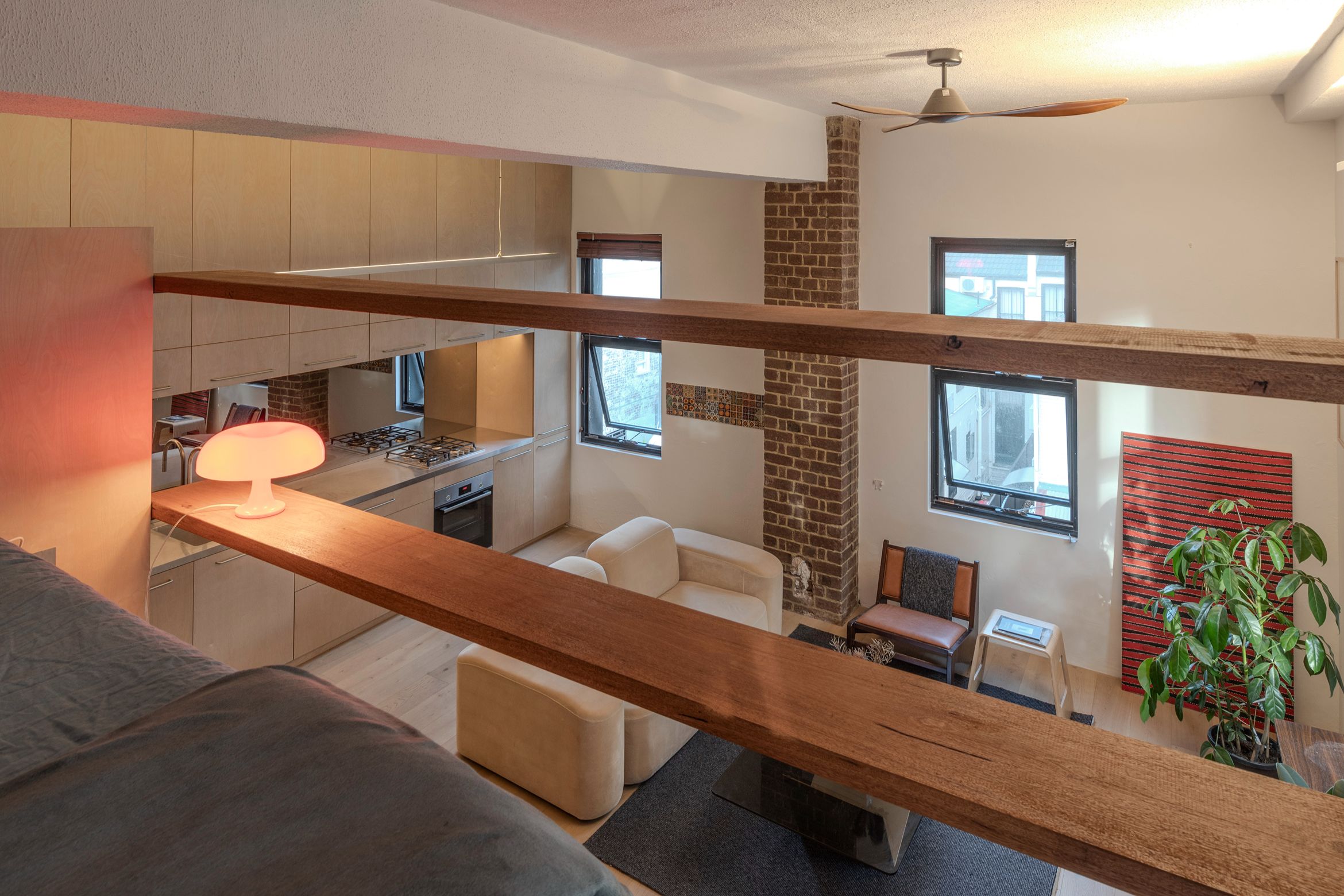 Lessons in a compact apartment renovation
