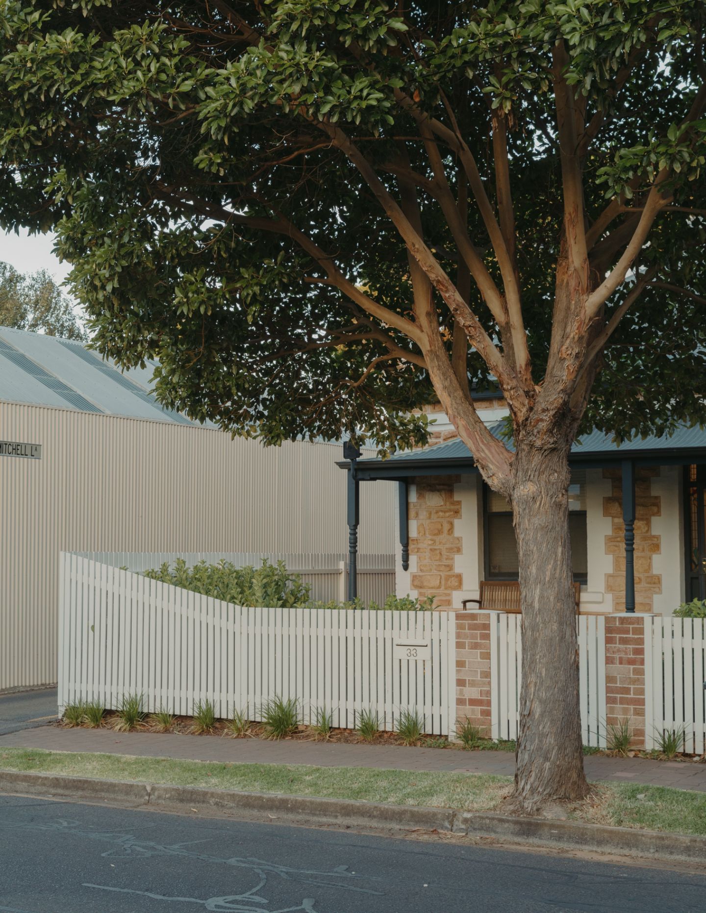 RAD Studio - Laneway in HiFi