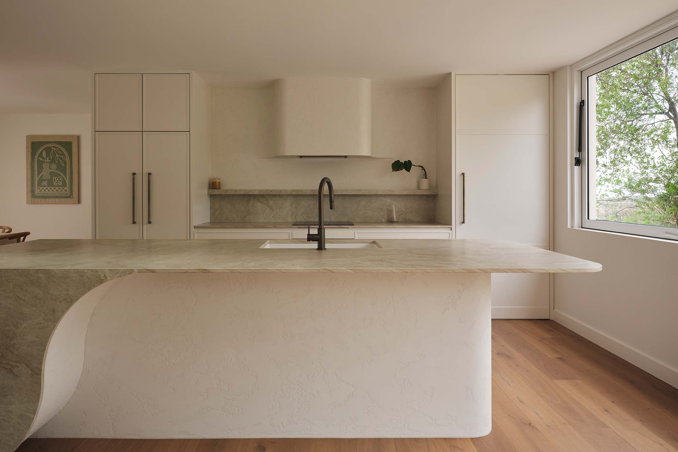 Mediterranean approach to family living