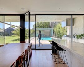 The South Australian sandstone villa with complete acoustic harmony