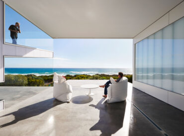 Beachside Jewel