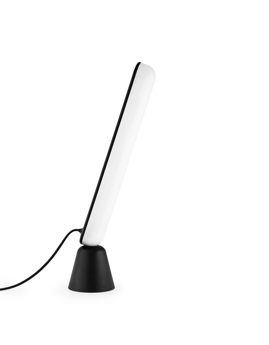 502125_Acrobat_Table_Lamp_Black_1