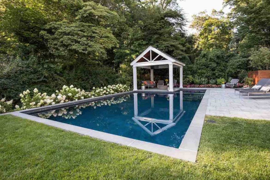 ide rangka kolam baja desain terjangkau murah di atas tanah inground vs ubin aluminium tahan karat