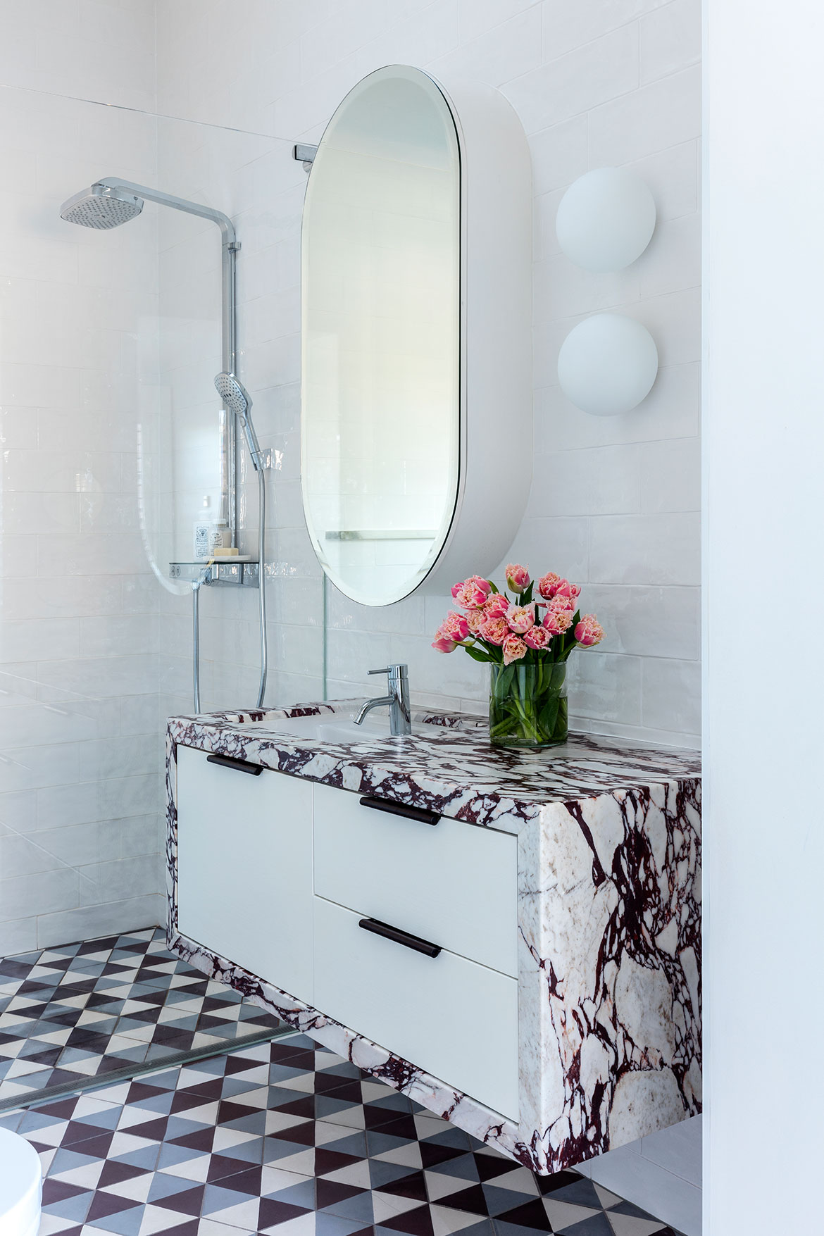 Arent&Pyke Croydon House bathroom marble vanity