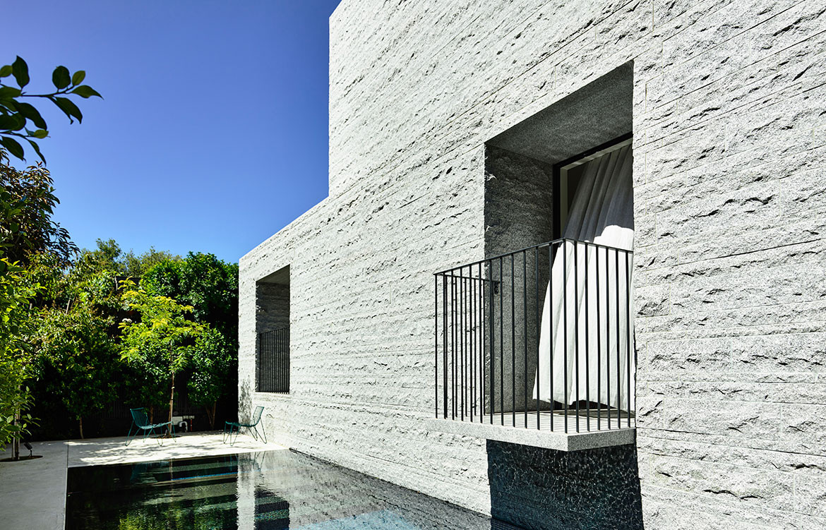 Armadale Residence B.E Architecture cc Derek Swalwell pool balcony