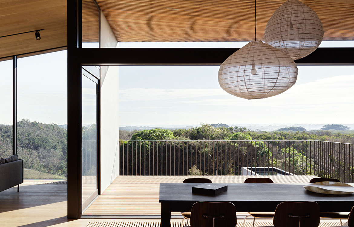 Barwon Heads House Lovell Burton Architecture CC Rory Gardiner open dining