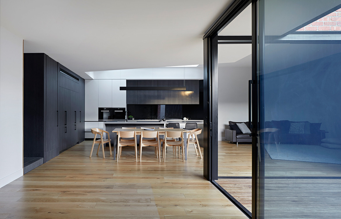 Boundary Street House Chan Architecture CC Tatjana Plitt dining