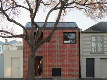 A Boxy Brick Annexe Makes The Perfect Addition To This Terrace House