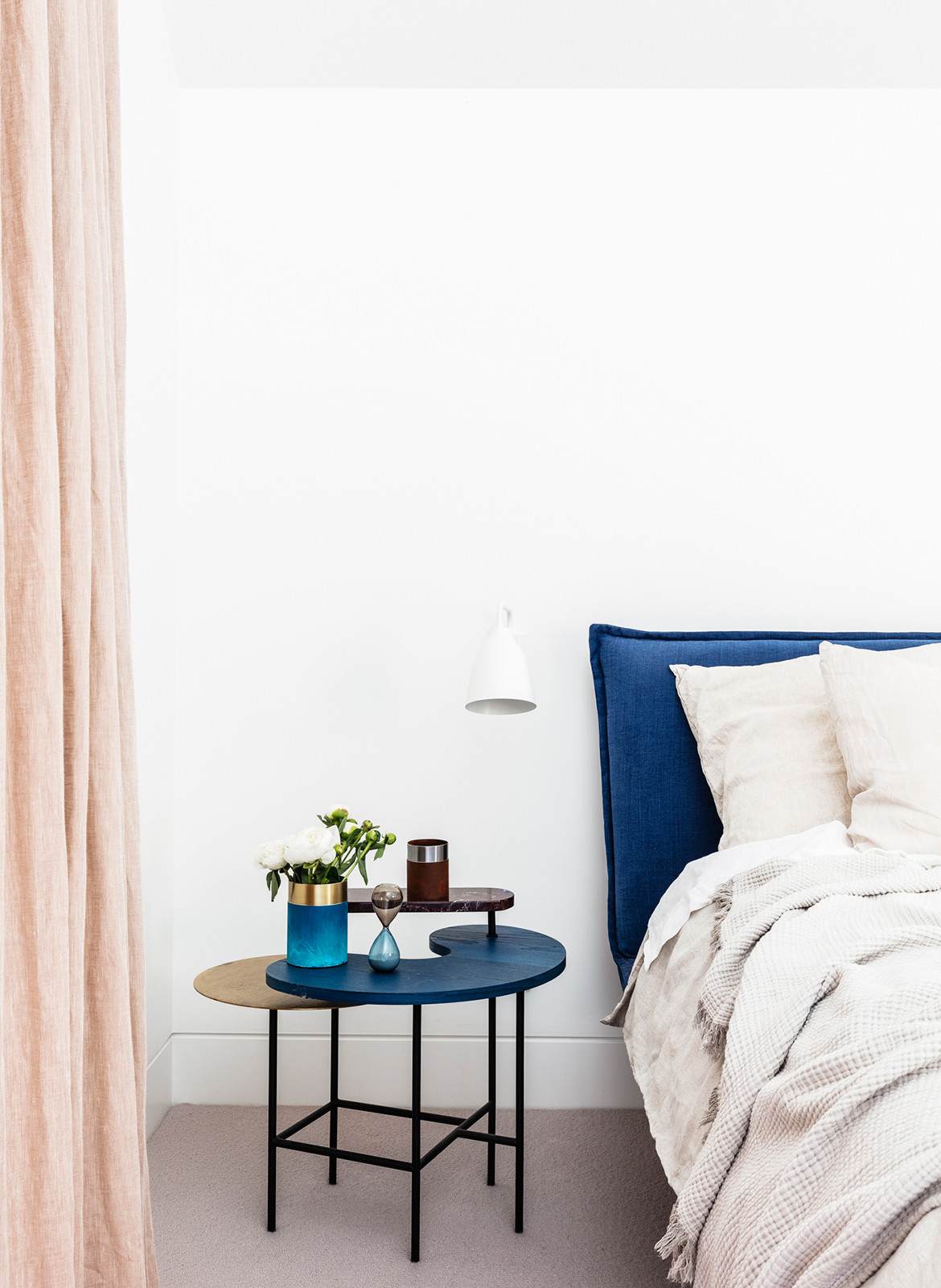 Bronte House Nick Bell Architects CC Tom Ferguson bedside table