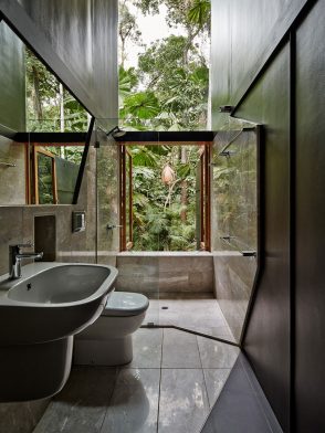 Cape Tribulation by M3 Architecture | bathroom design | interior architecture