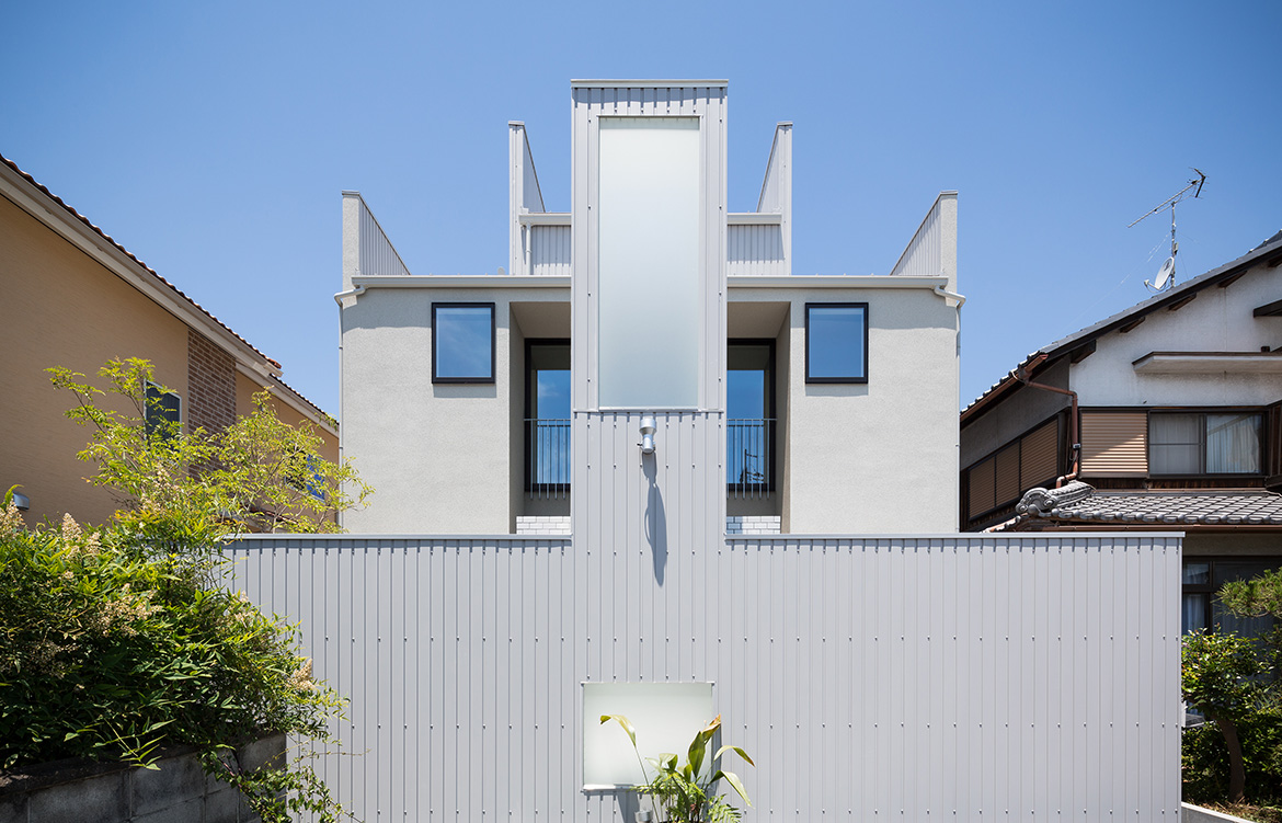 FORM Architects House With Scenes streetscape