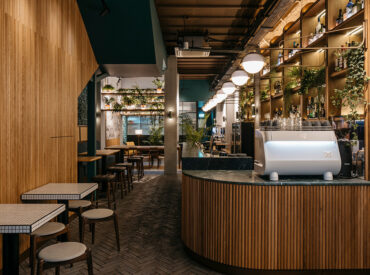 Inside The Fresh, Immersive And Impeccably Designed French Fold