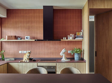 A Warm and Tactile Kitchen