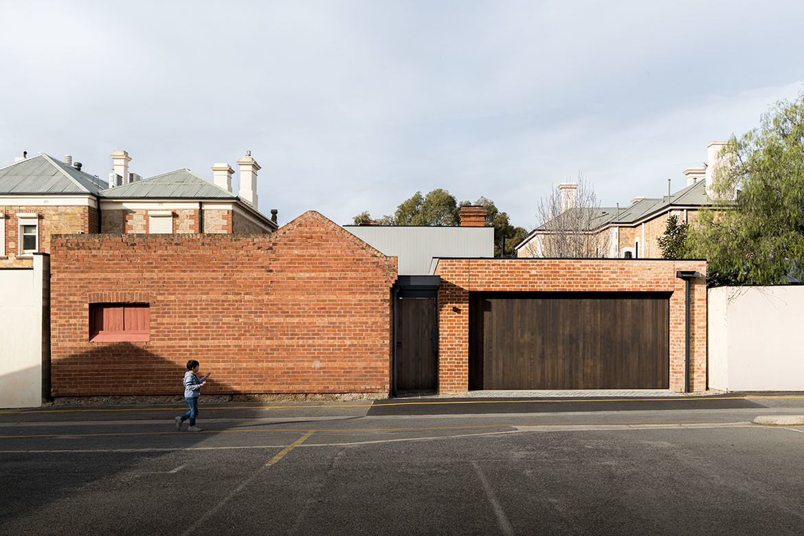 Williams Burton Leopardi redesigns Adelaide Residence Habitus Living