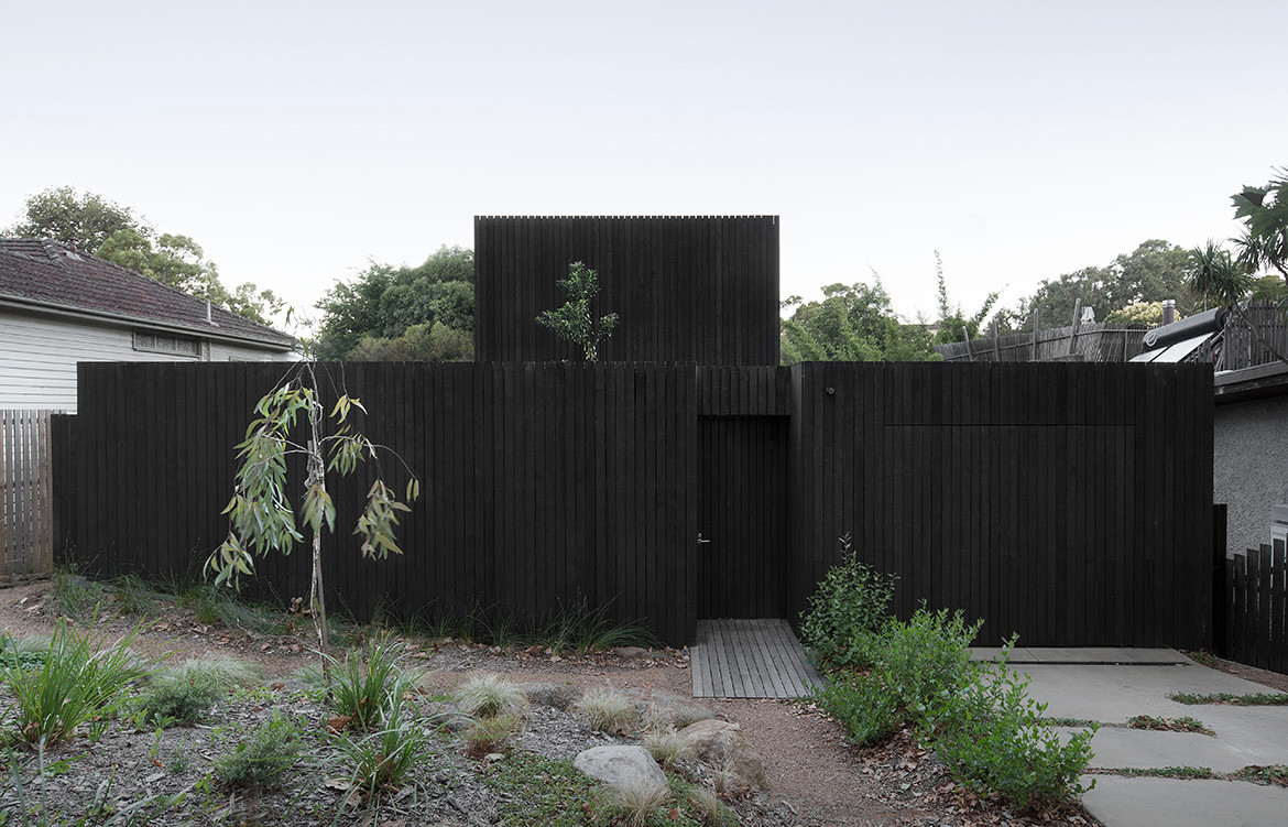 House A Andrew Walter cc Benjamin Hosking charred timber