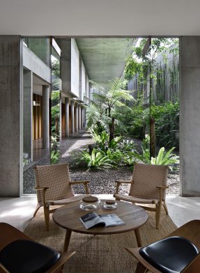 IH Residence Andra Matin CC Mario Wibowo dining courtyard