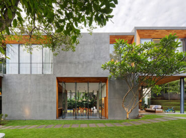 Nature Knows Best: Inside-Out House, Semarang, Indonesia by Tamara Wibowo Architects