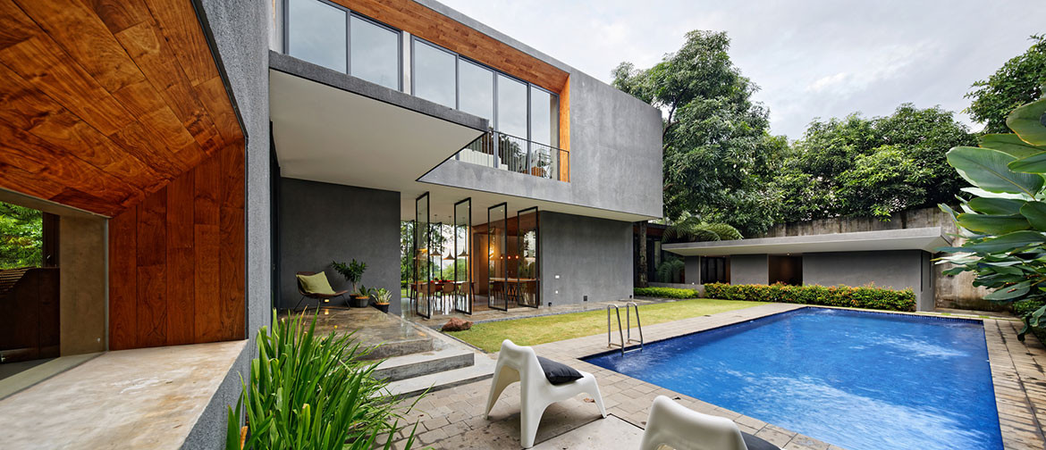 Inside Out House Tamara Wibowo Architects cc Fernando Gomulya pool