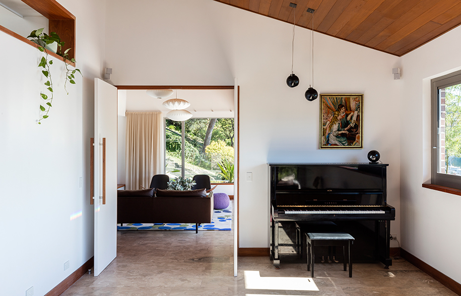 Josephine Hurley Kingfisher House living room