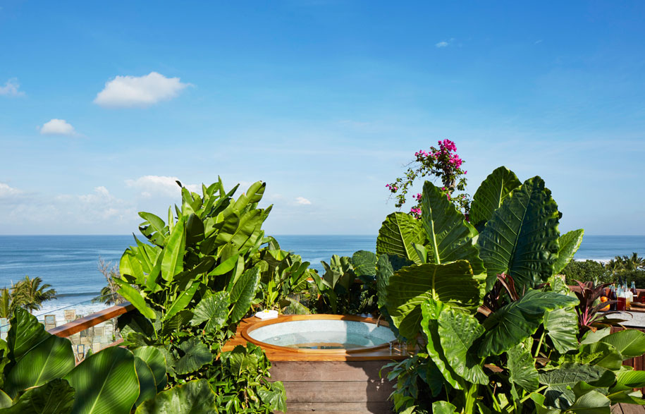 A Cultural Retreat by the Beach