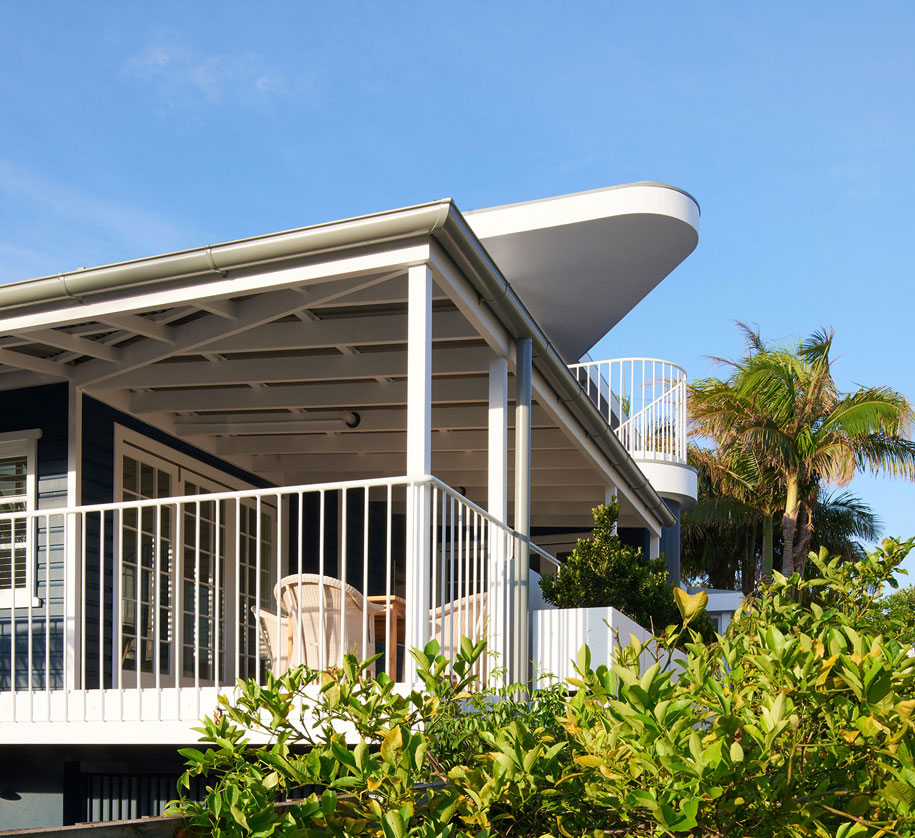 Luigi Rosselli Architects - Beach House on Stilts - Habitus Living