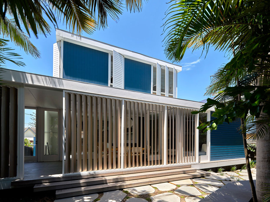 Luigi Rosselli Architects - Beach House on Stilts - Habitus Living
