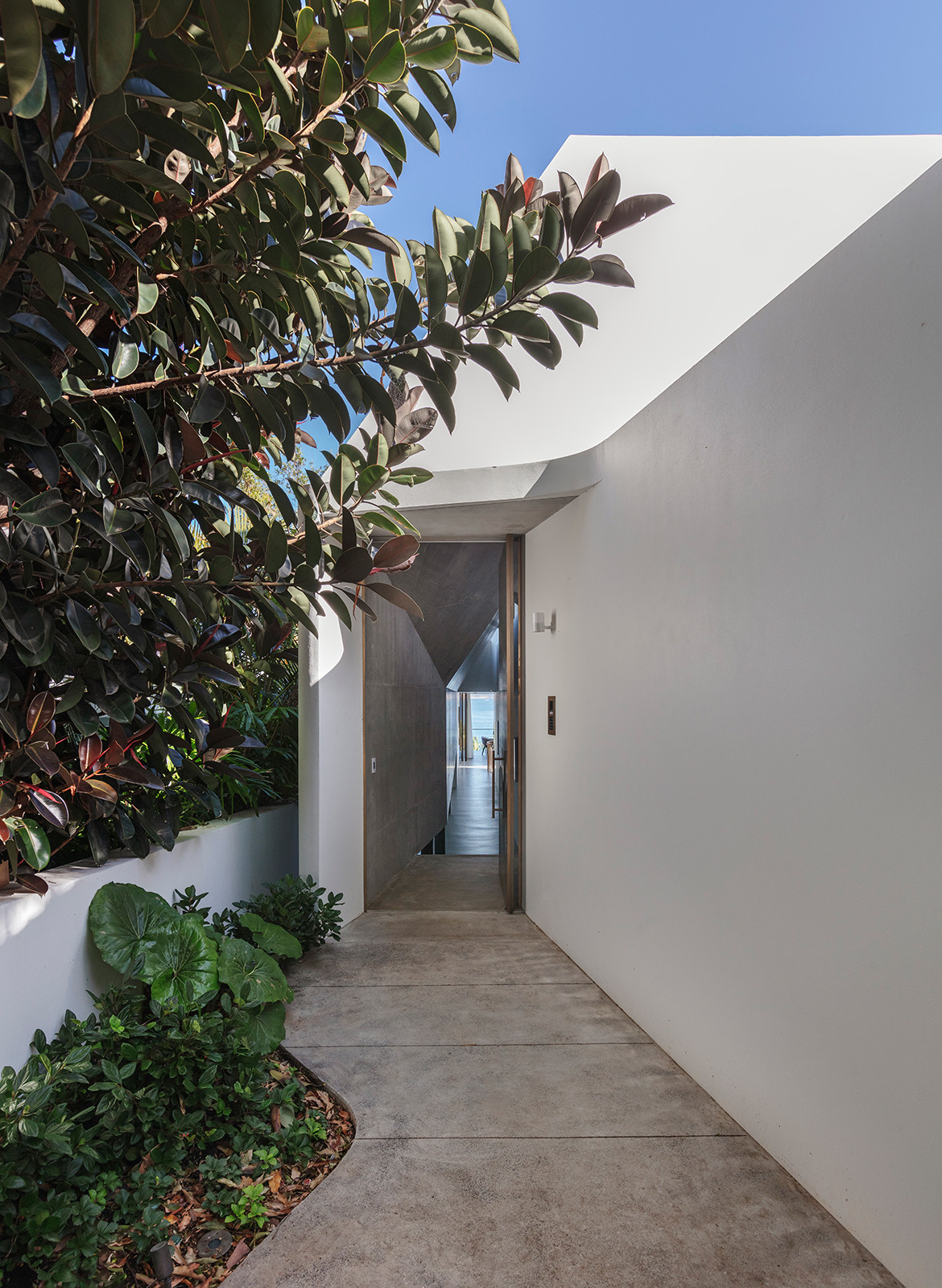 Kutti Beach House Matthew Woodward CC Murray Fredericks door entrance