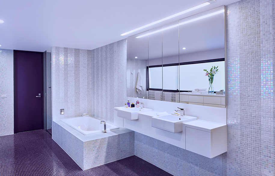 Main_bathroom