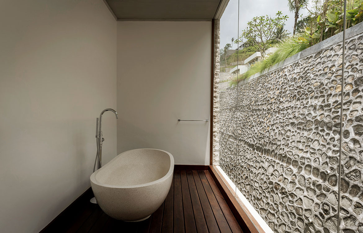  Maleo Residence Mitchel Squires Associates bath tub