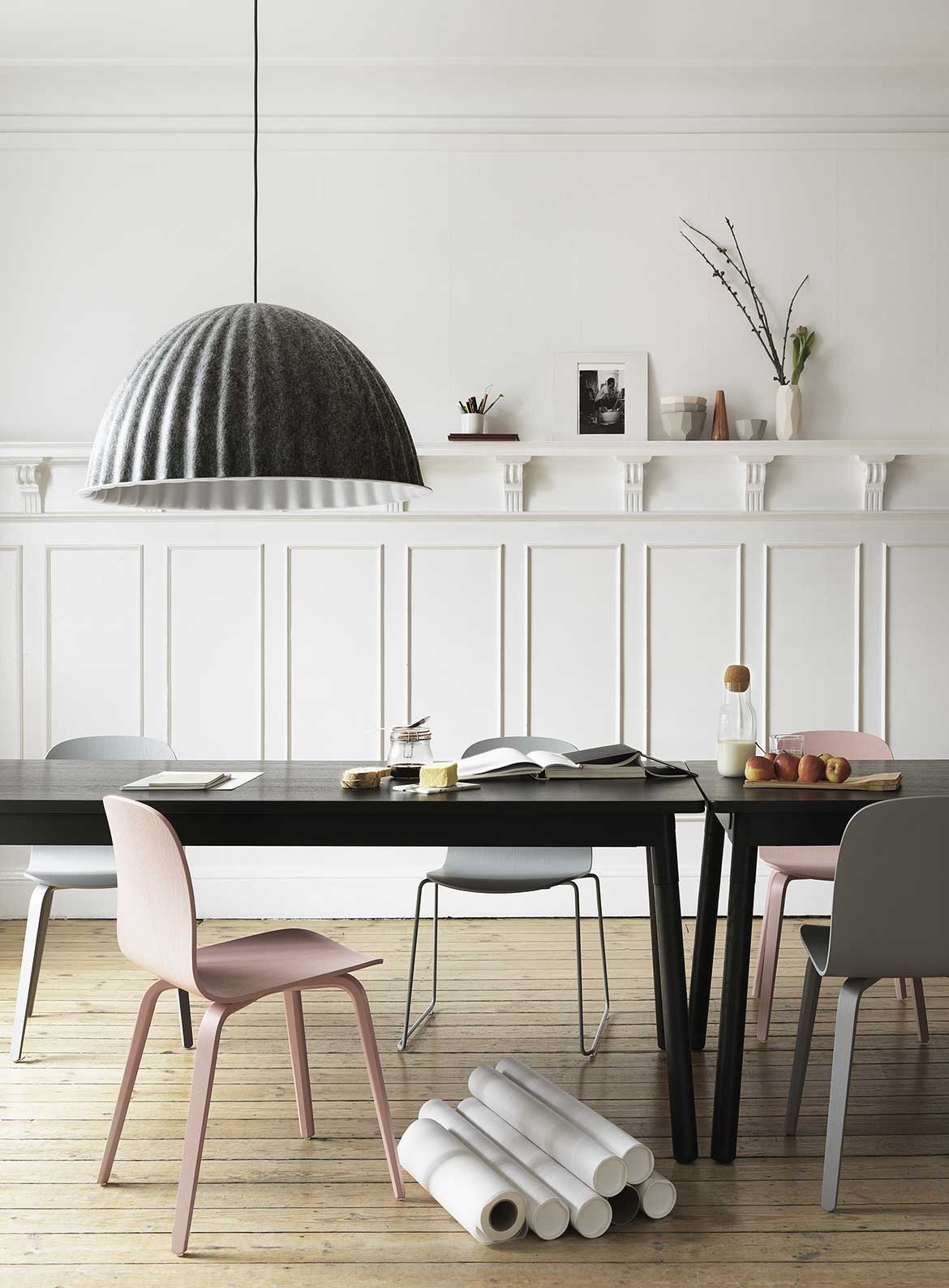 Muuto AdapTable Under the Bell