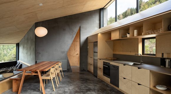 Bivvy House (New Zealand) by Vaughn McQuarrie Architects cc Simon Devitt | Habitus Living House of the Year 2019