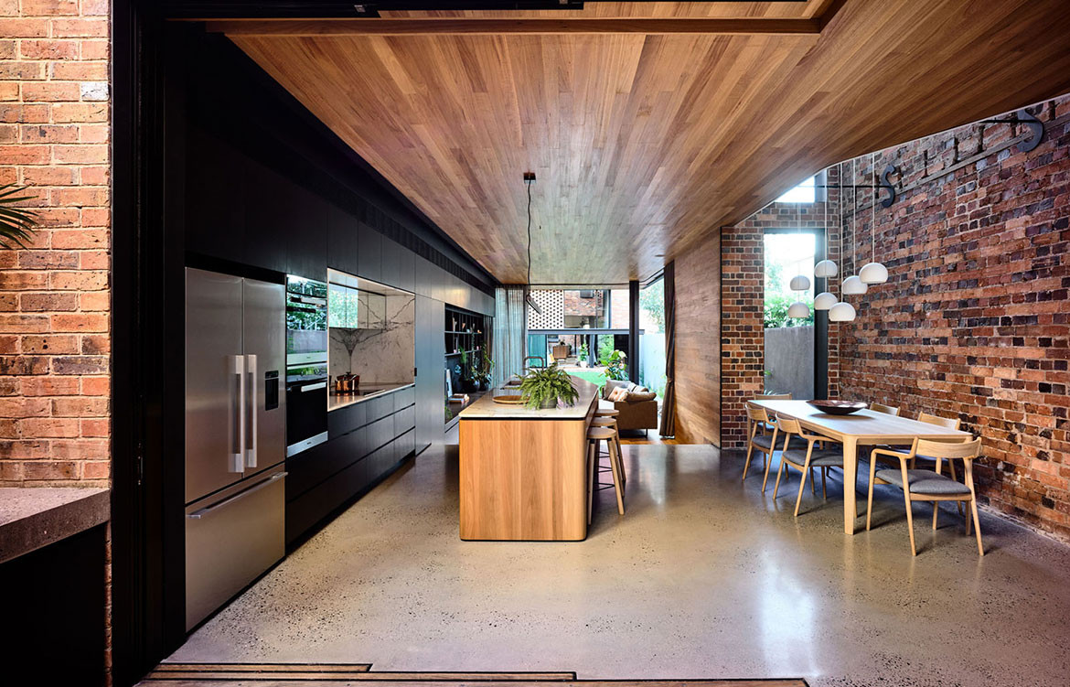 North Melbourne Terrace Matt Gibson Architecture + Design cc Derek Swalwell kitchen and dining