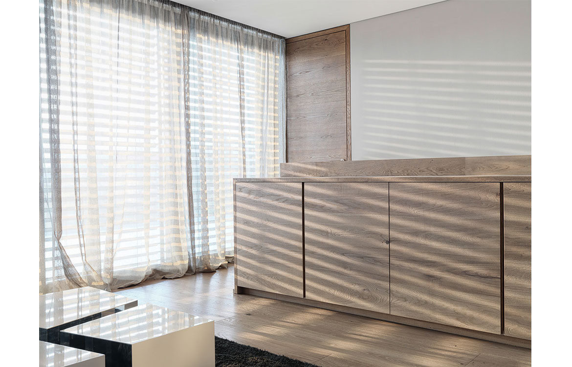 Oak Character Brushed Grey Oil