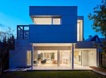 Light and Bright Living in Melbourne