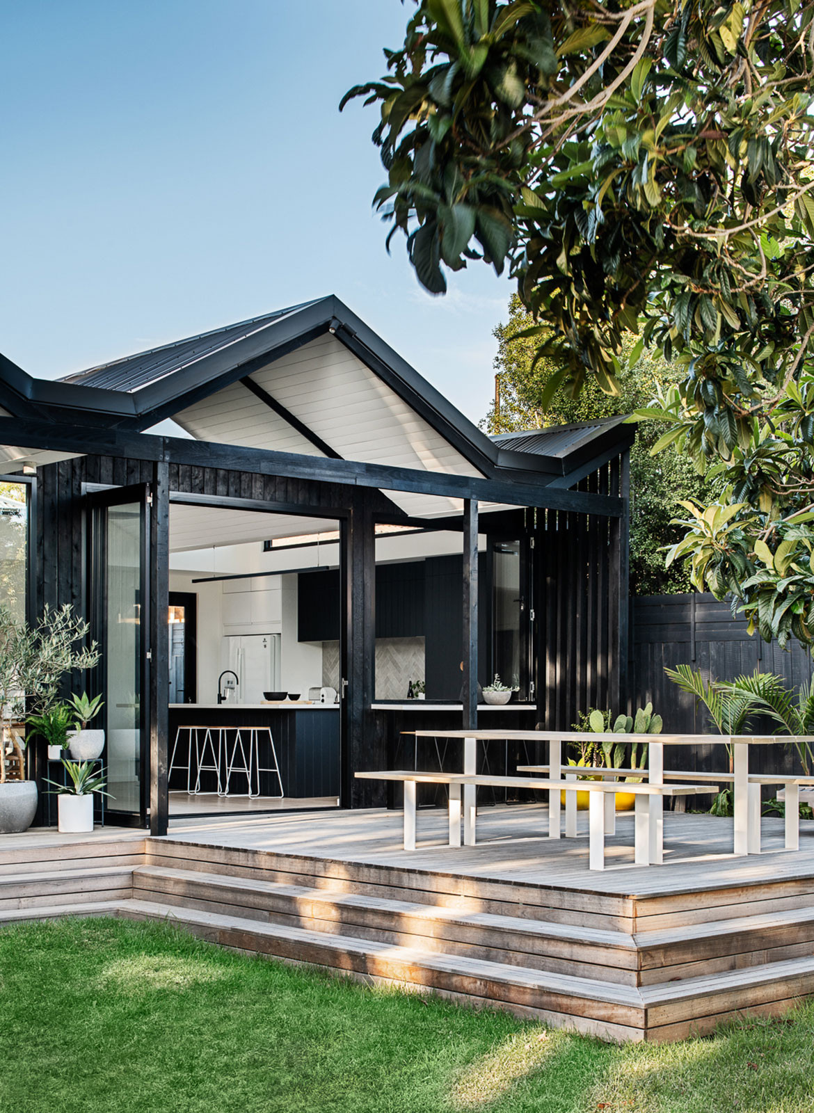 Pleated House Megowan Architectural cc Tatjana Plitt outdoor deck