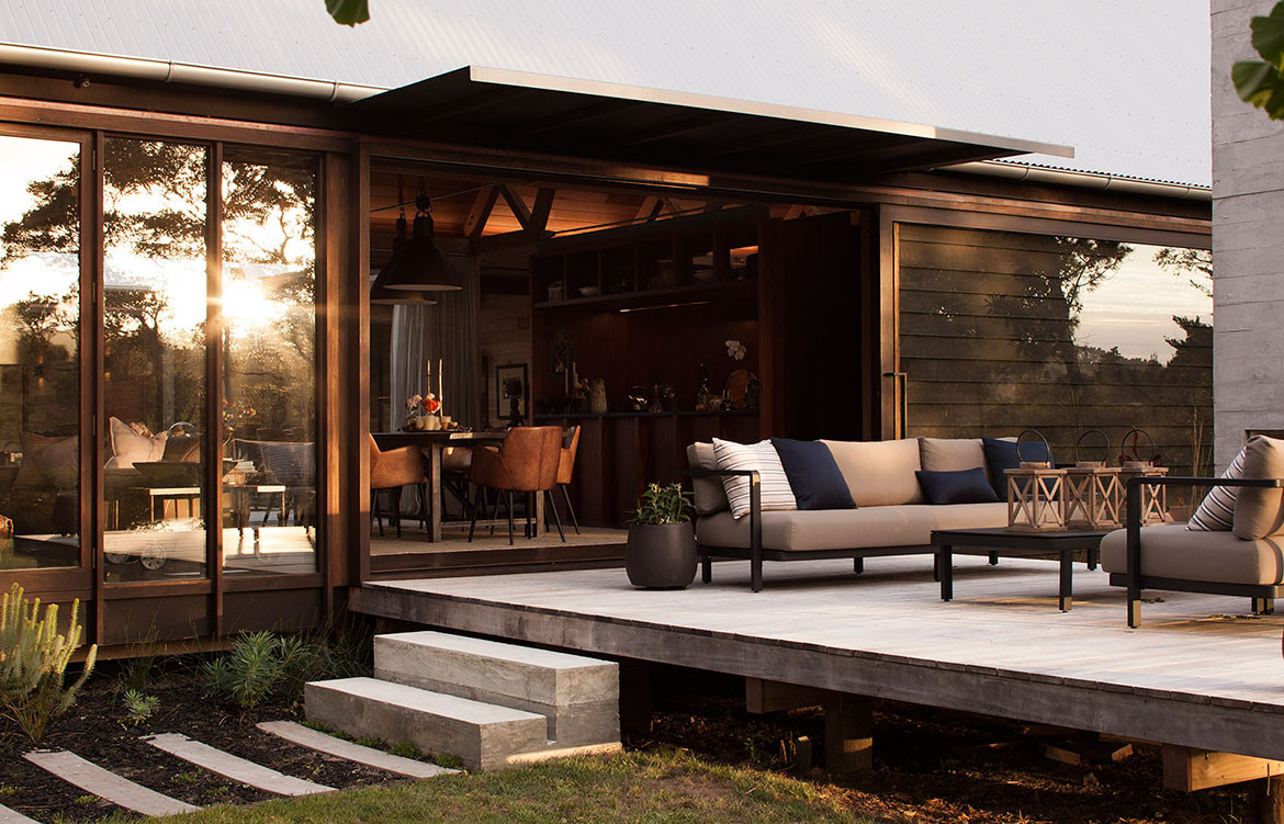 Point Wells House Paterson Architecture Collective + Steven Lloyd Architecture Outdoor living